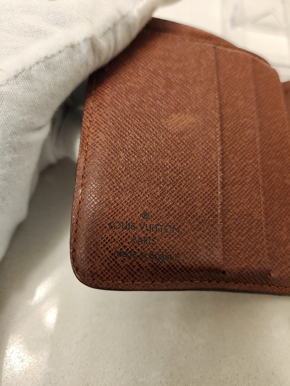 Louis Vuitton Monogram Canvas Zip Compact Wallet - Picture 11 of 13